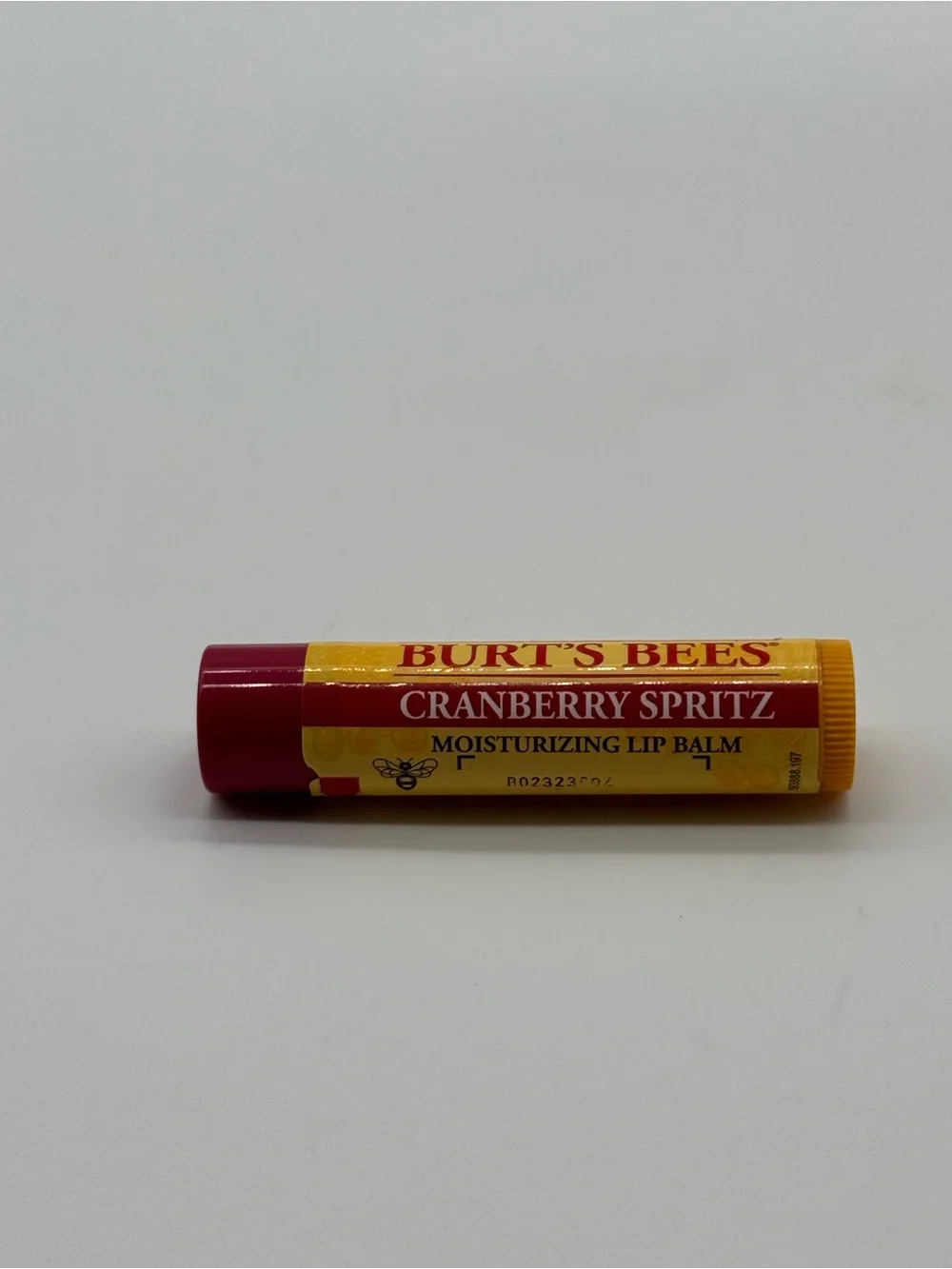 Burt's Bees 0.15oz Cranberry Spritz Moisturizing Lip Balm Holiday New